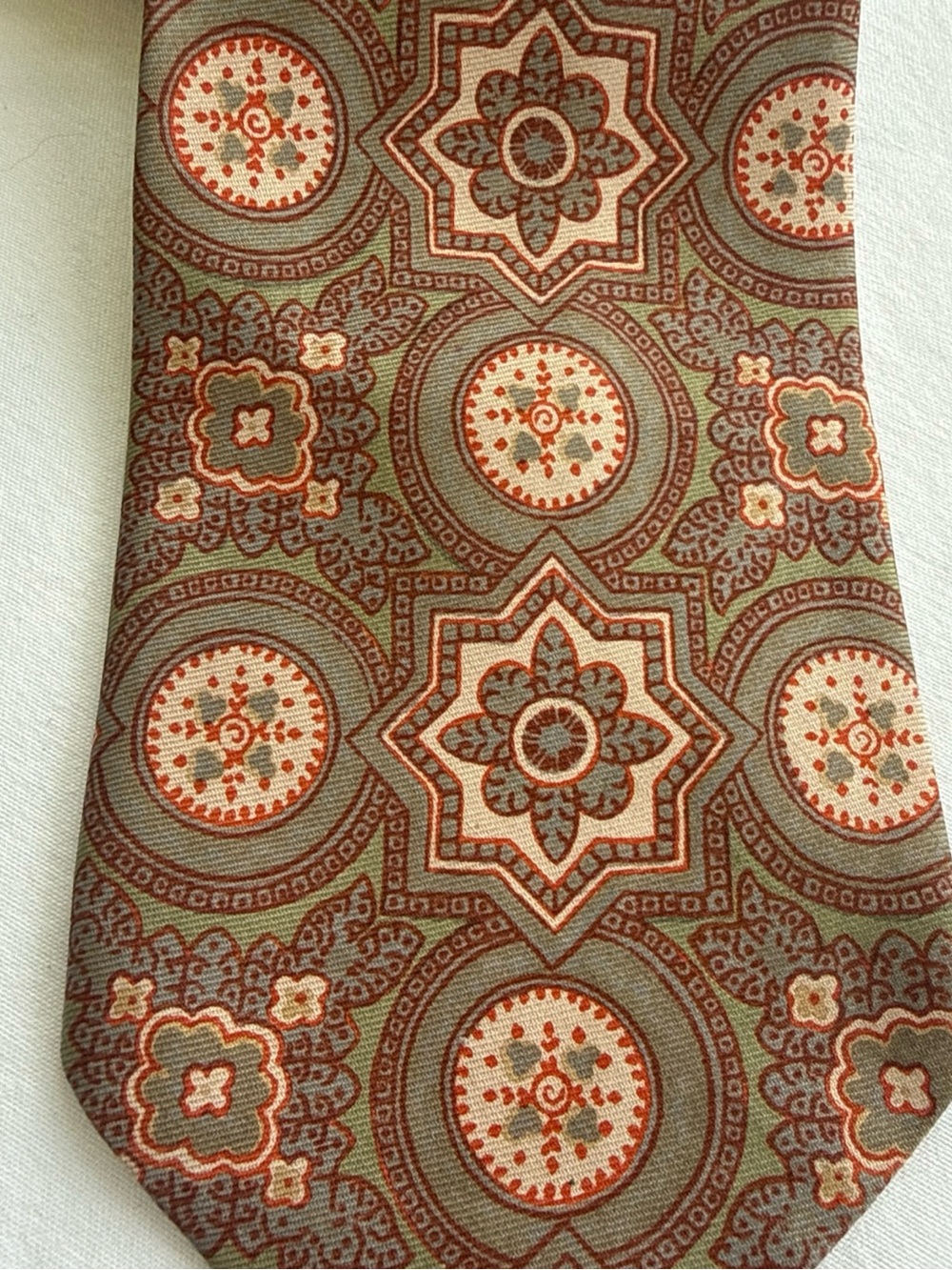 Vintage Christian Dior Unlined Silk Tie No Interlining Medallion Taupe Slim 2.75 - Picture 4 of 6